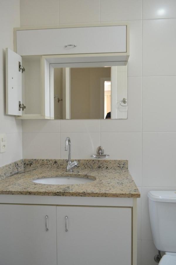 Aluga-se Apto 2 Quartos, sendo 1 suíte, 3 Ar cond. Mobília completa - Praia Grande Ubatuba/SP Exterior foto