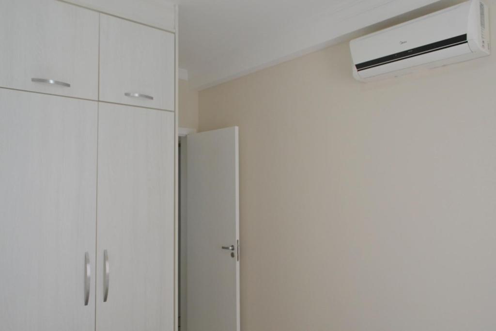 Aluga-se Apto 2 Quartos, sendo 1 suíte, 3 Ar cond. Mobília completa - Praia Grande Ubatuba/SP Exterior foto
